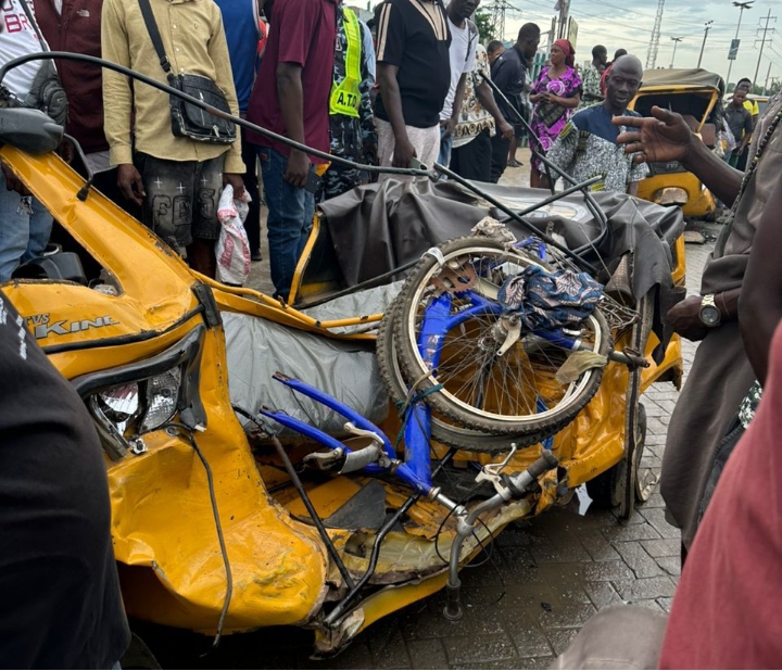 Several Injured as Car Rams Into Tricycles in Lagos